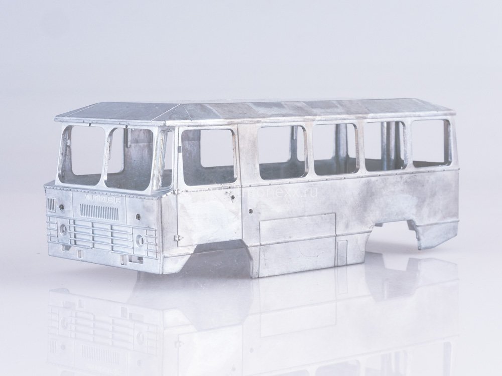 4019AVD Сборная модель Автобус повышенной проходимости